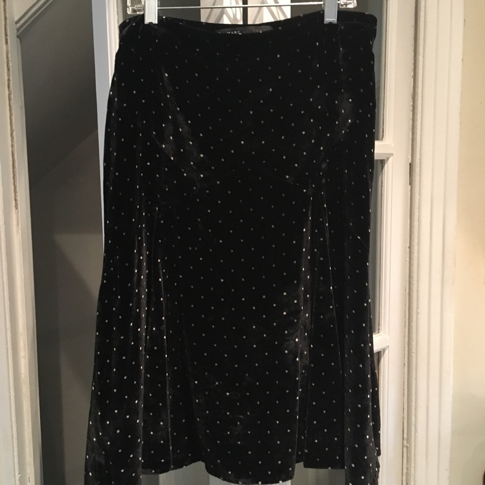 Marc Jacobs Black Velvet polka dot skirt size 4